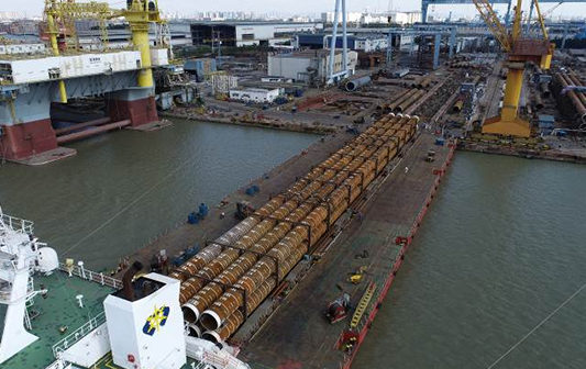 恩平項(xiàng)目10-2陸地建造完工出航